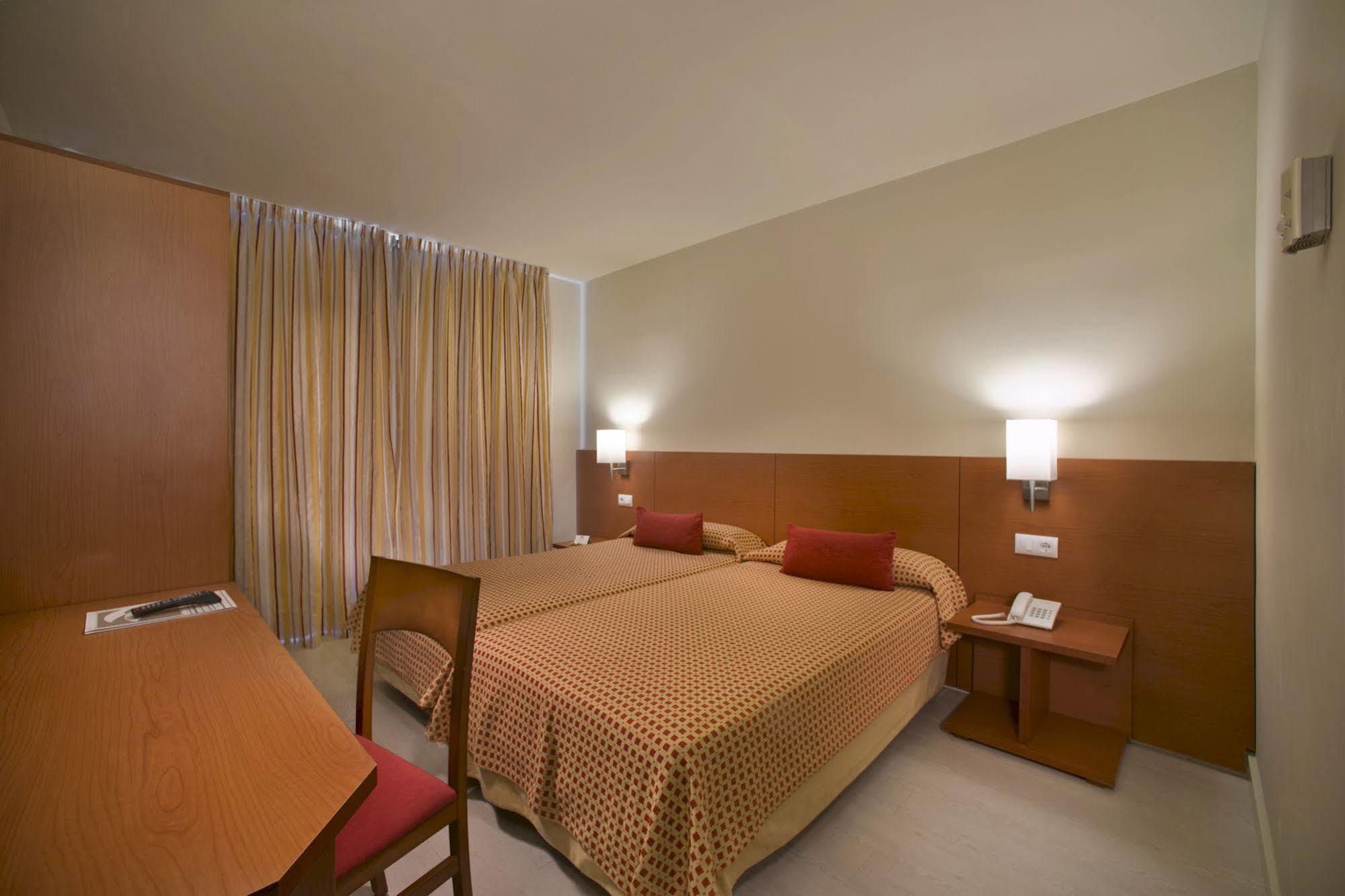 Hotel Spa Mediterraneo Park Roses Eksteriør bilde